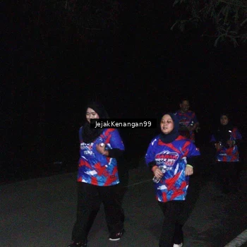 Runner Photo 6065796