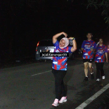 Runner Photo 6065797