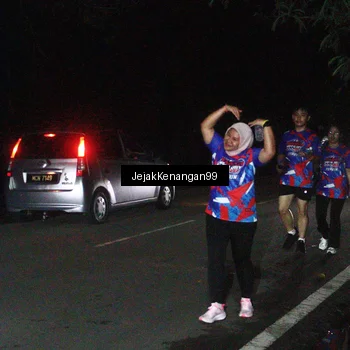 Runner Photo 6065799
