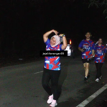 Runner Photo 6065805