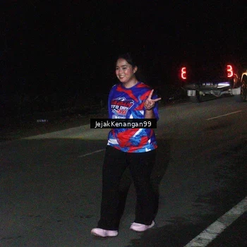 Runner Photo 6065842