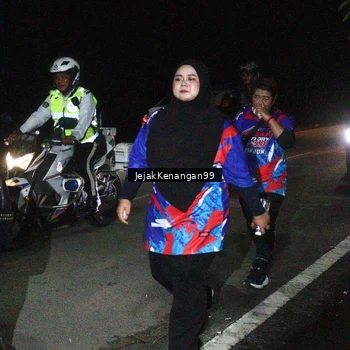 Runner Photo 6065885