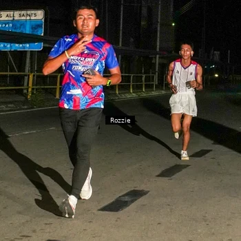 Runner Photo 6065995