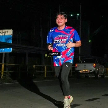 Runner Photo 6066003