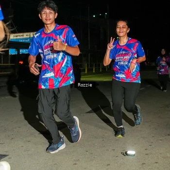 Runner Photo 6066235