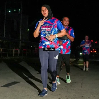 Runner Photo 6066299