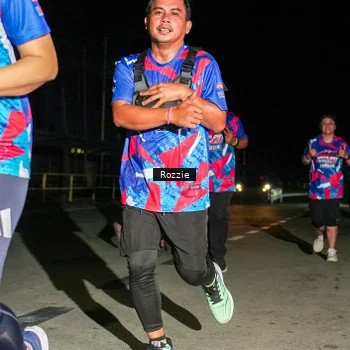 Runner Photo 6066308