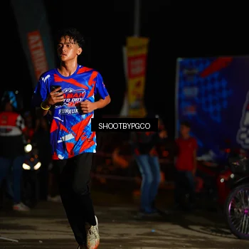 Runner Photo 6066529