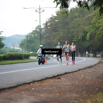 Runner Photo 6067659