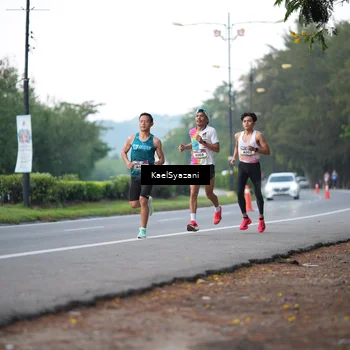 Runner Photo 6067669