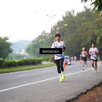 Runner Photo 6067694