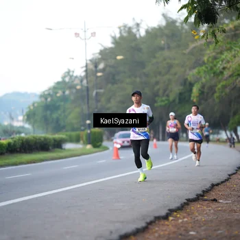 Runner Photo 6067695