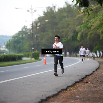 Runner Photo 6067707