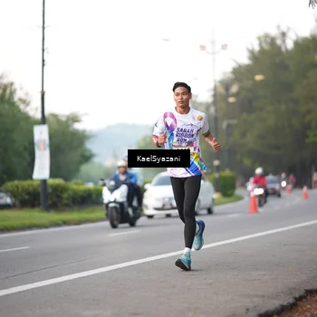 Runner Photo 6067713