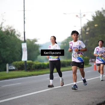 Runner Photo 6067758