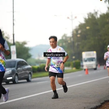 Runner Photo 6067793