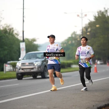 Runner Photo 6067794