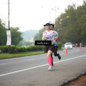 Runner Photo 6067839