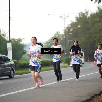 Runner Photo 6067840