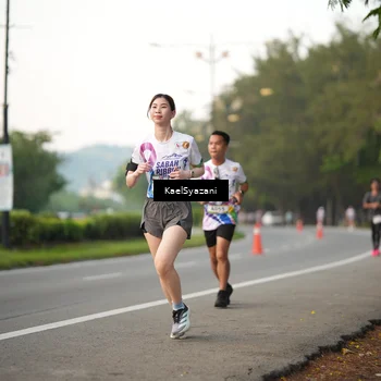Runner Photo 6067876