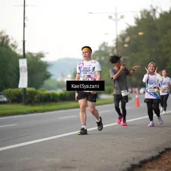 Runner Photo 6067881
