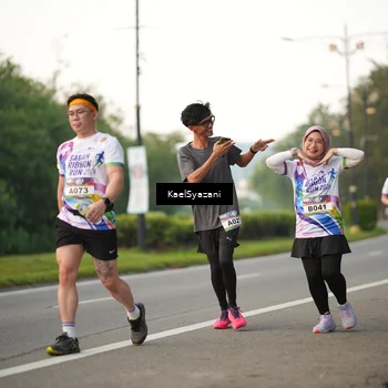 Runner Photo 6067886