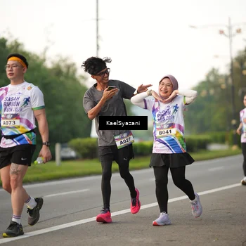 Runner Photo 6067888