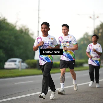 Runner Photo 6067901