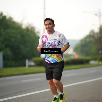 Runner Photo 6068012