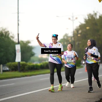 Runner Photo 6068047