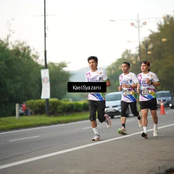 Runner Photo 6068071