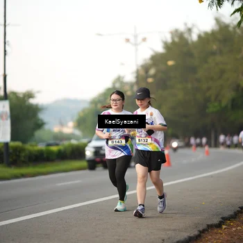 Runner Photo 6068074