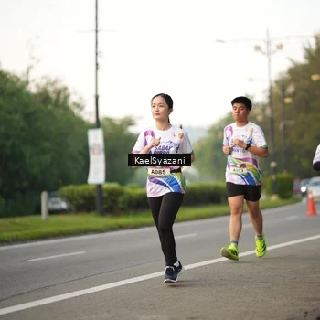 Runner Photo 6068075