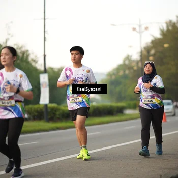 Runner Photo 6068077