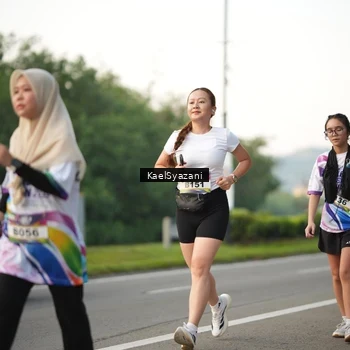 Runner Photo 6068090