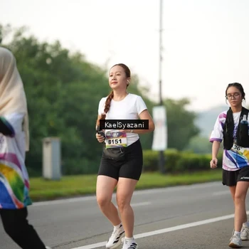 Runner Photo 6068092