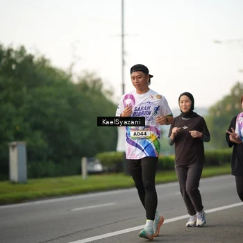 Runner Photo 6068119