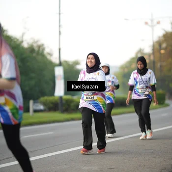 Runner Photo 6068188