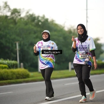 Runner Photo 6068194
