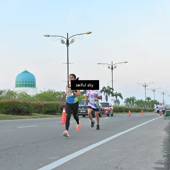Runner Photo 6069300