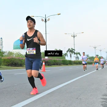 Runner Photo 6069518