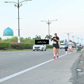 Runner Photo 6069842