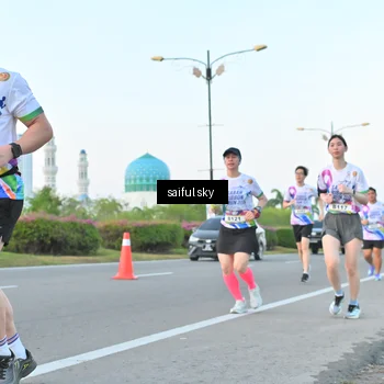 Runner Photo 6069876