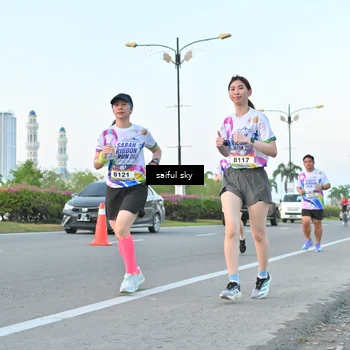 Runner Photo 6069877