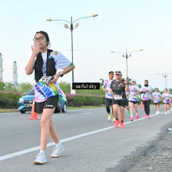 Runner Photo 6069935