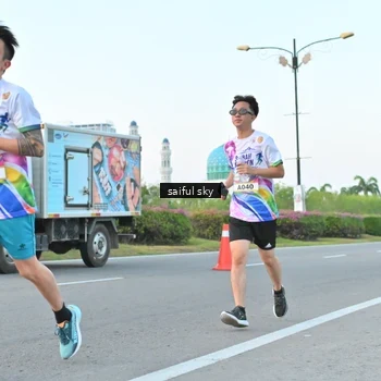 Runner Photo 6070022