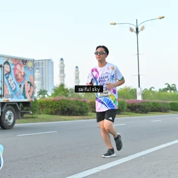 Runner Photo 6070023