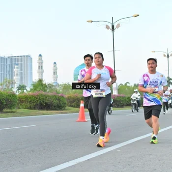 Runner Photo 6070034