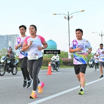 Runner Photo 6070038