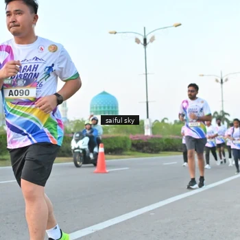 Runner Photo 6070040